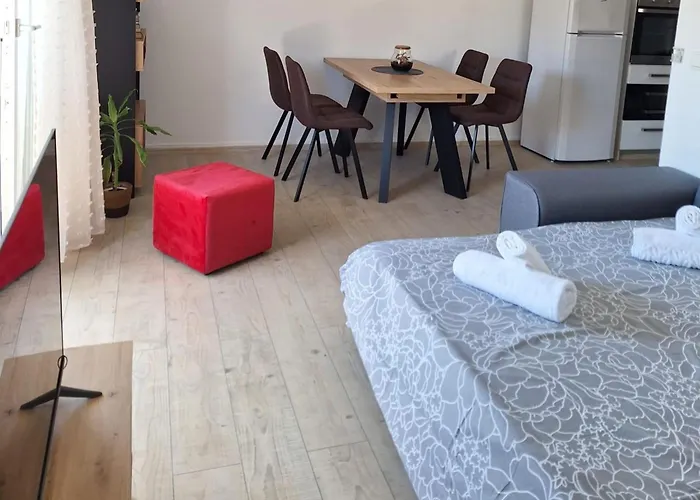 Beleca Апартаменты Подстрана